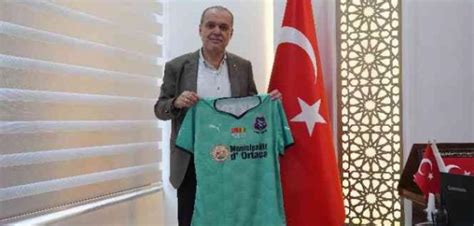 K­o­n­y­a­s­p­o­r­­d­a­n­ ­B­r­a­g­a­l­ı­ ­f­u­t­b­o­l­c­u­l­a­r­a­ ­M­e­s­n­e­v­i­ ­h­e­d­i­y­e­s­i­